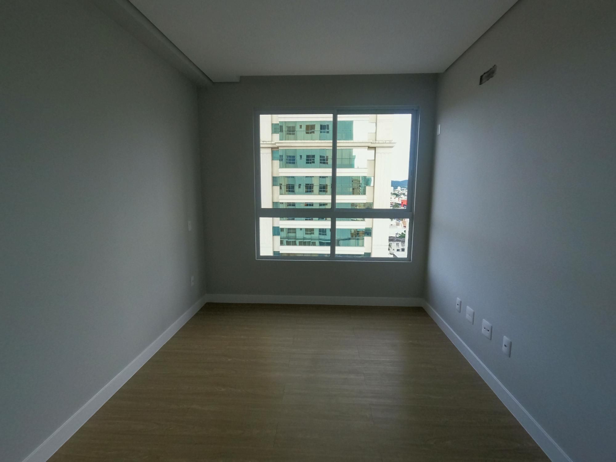 Apartamento à venda com 4 quartos, 143m² - Foto 28