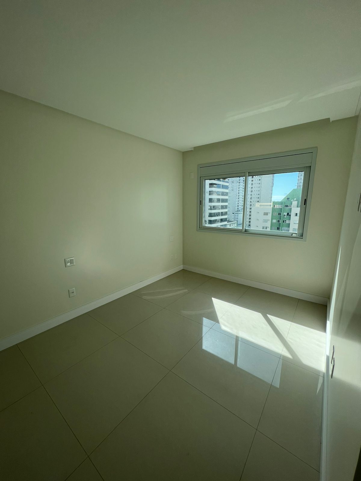 Apartamento à venda com 3 quartos, 129m² - Foto 6