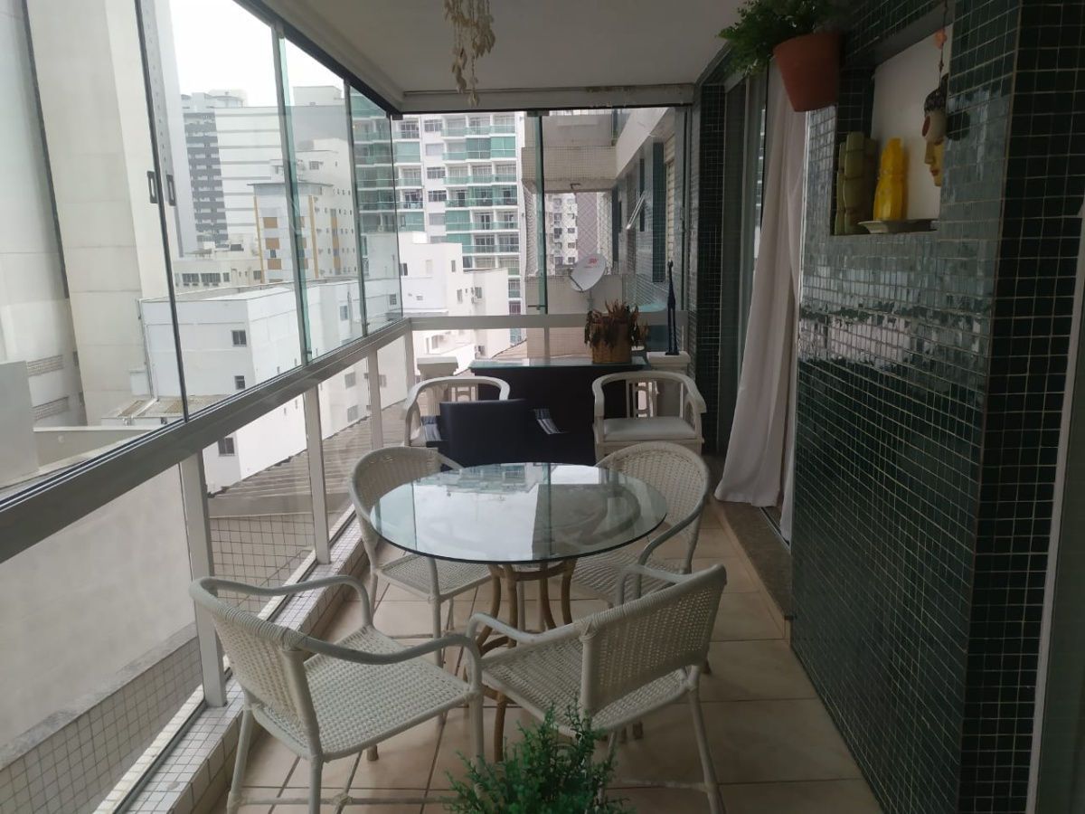 Apartamento à venda com 3 quartos, 184m² - Foto 1