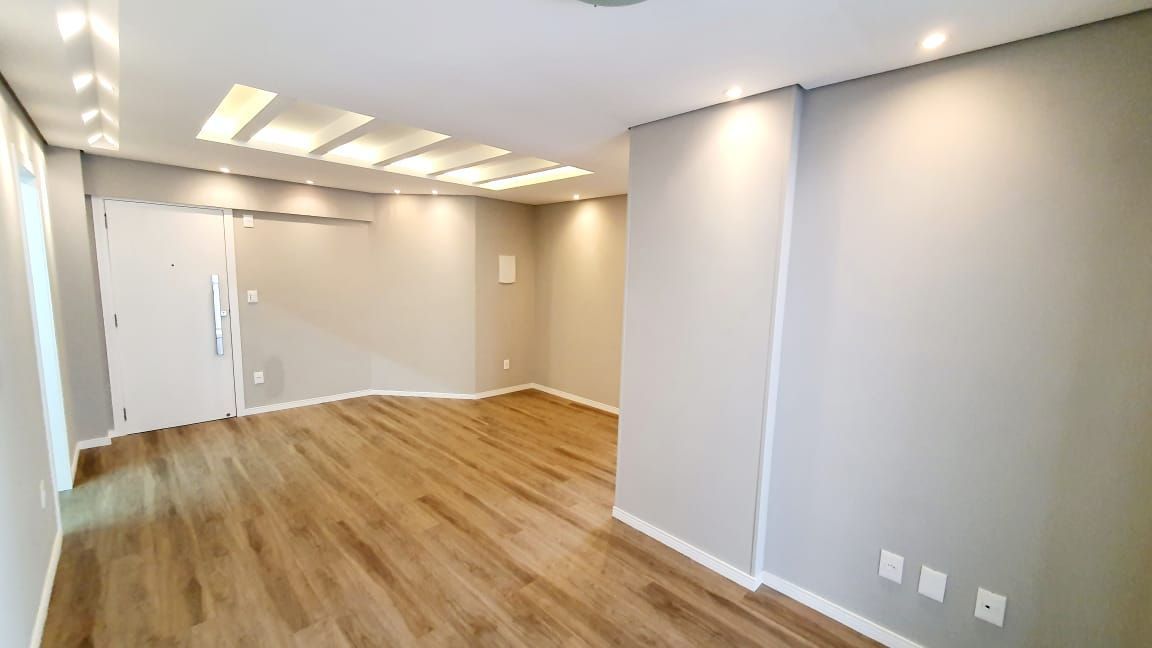 Apartamento à venda com 3 quartos, 121m² - Foto 6