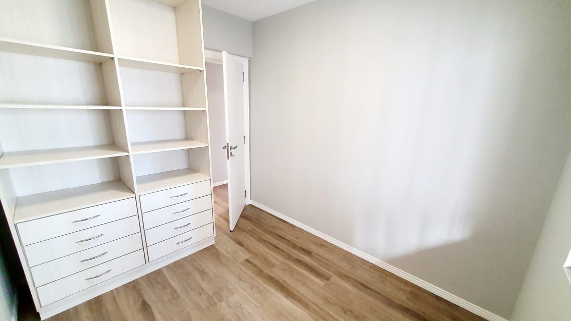 Apartamento à venda com 3 quartos, 121m² - Foto 18