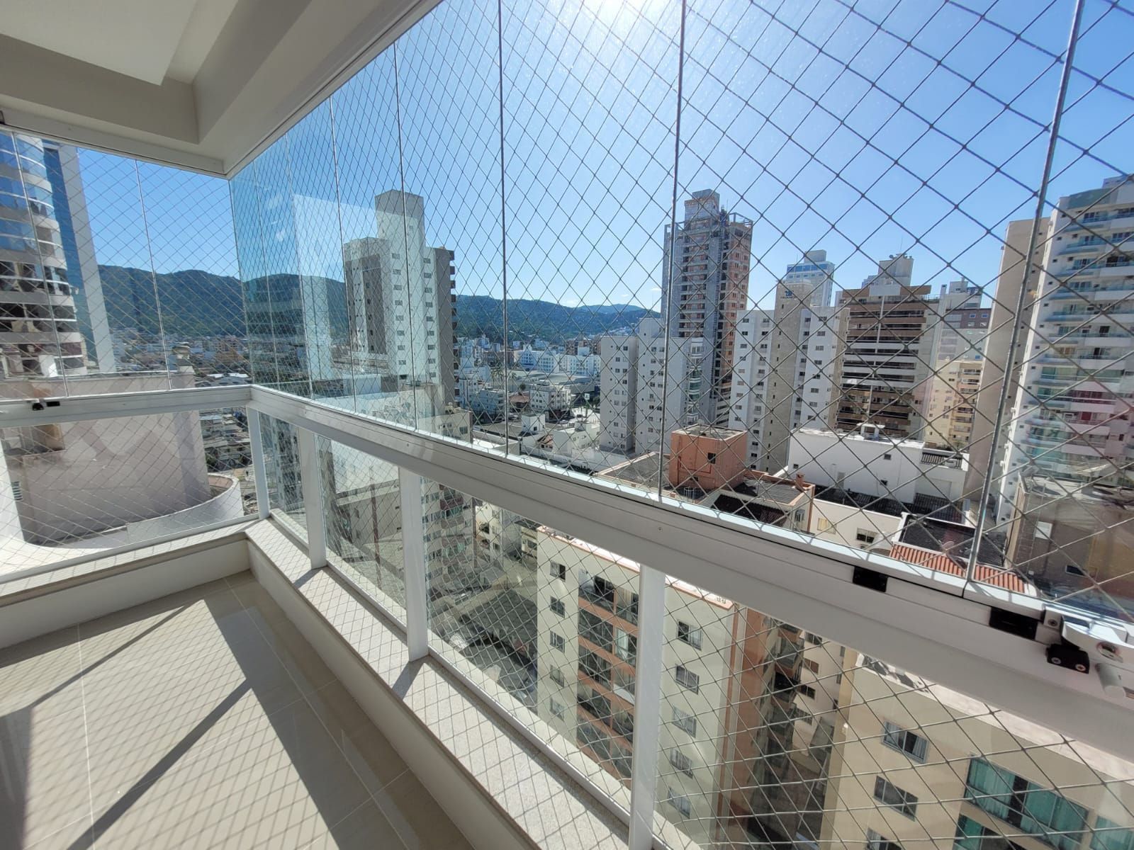 Apartamento à venda com 4 quartos, 137m² - Foto 1