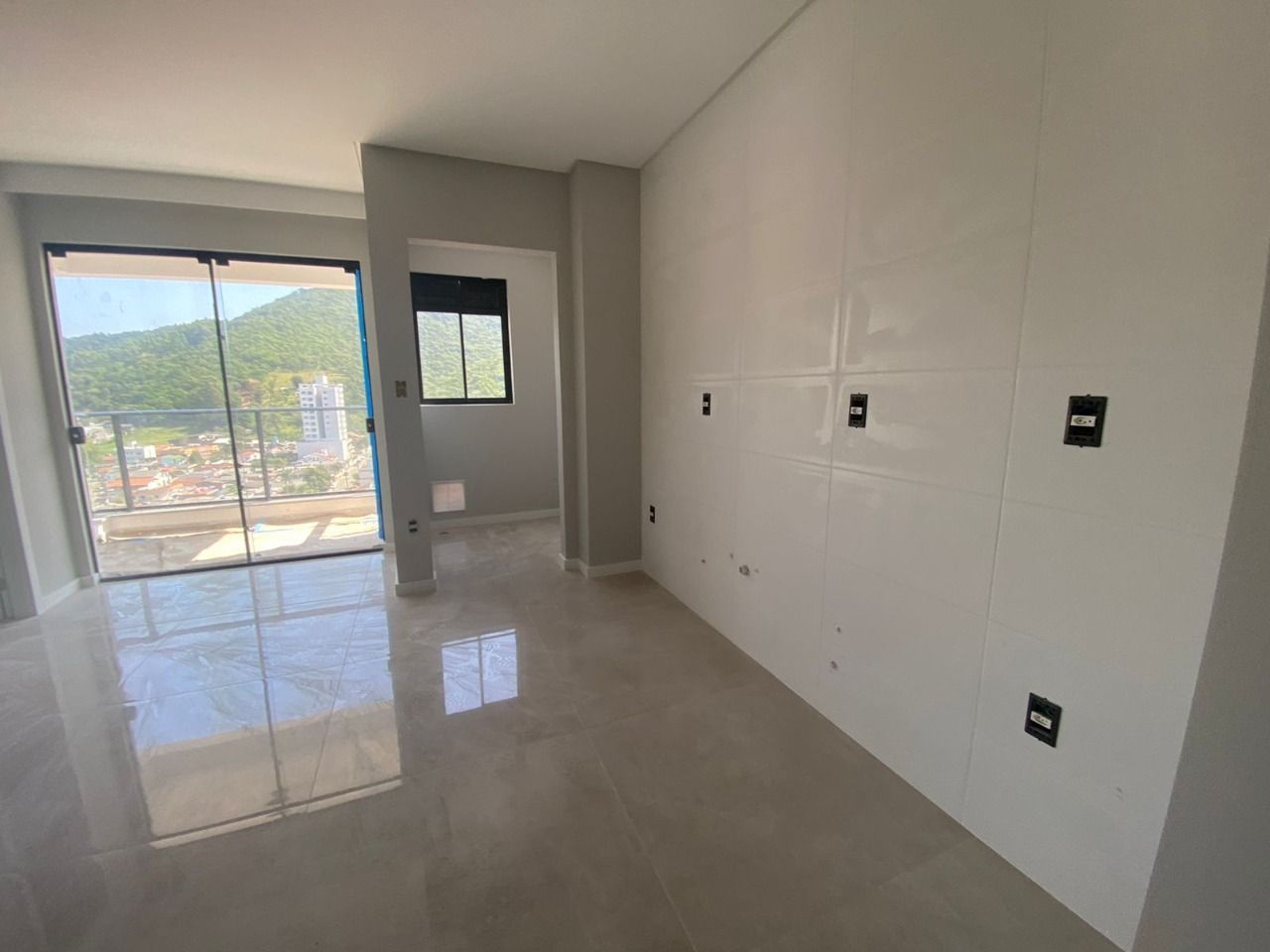 Apartamento à venda com 2 quartos, 83m² - Foto 5