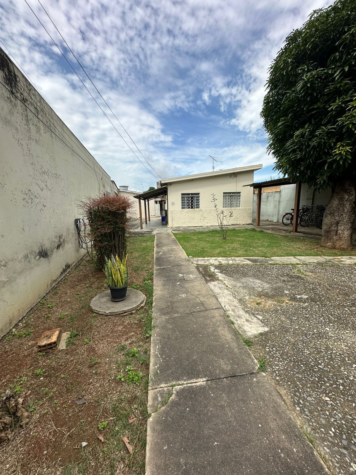 Foto 4 — Duas aconchegantes casas à venda juntas no centro de Pedro Leopoldo