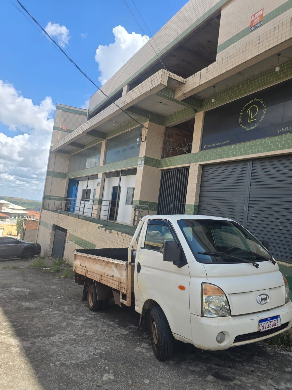 Foto 2 — Prédio Comercial na Avenida Tropical em Contagem