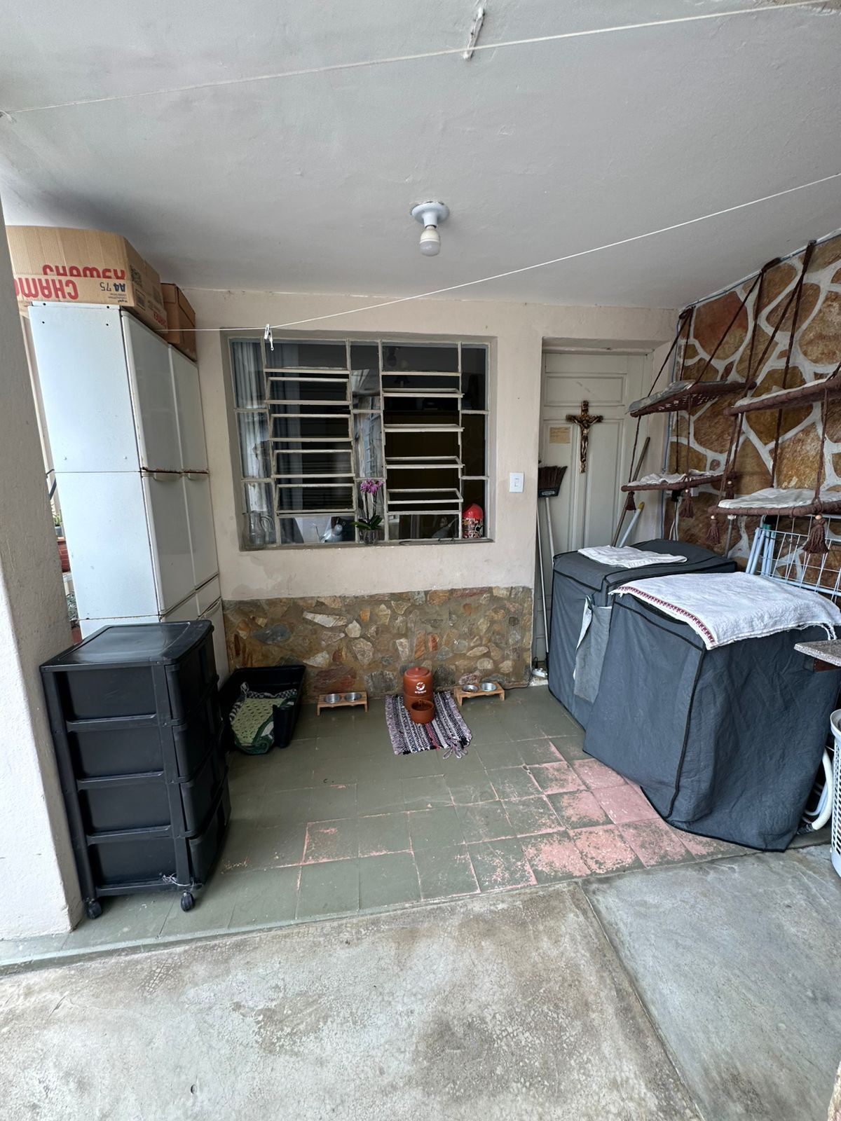 Foto 5 — Duas aconchegantes casas à venda juntas no centro de Pedro Leopoldo