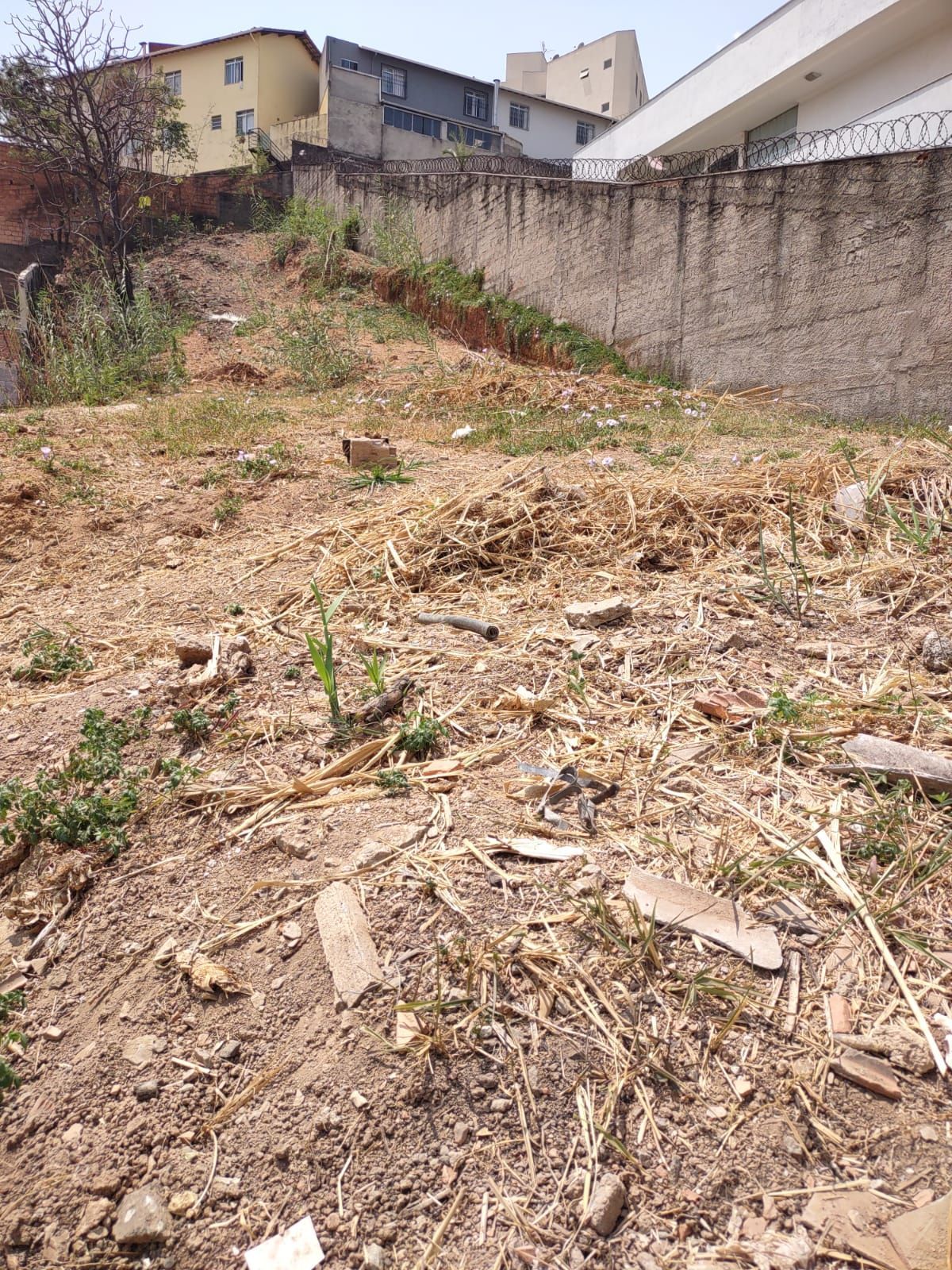 Foto 2 — Terreno de 700m² no bairro Heliópolis em Belo Horizonte