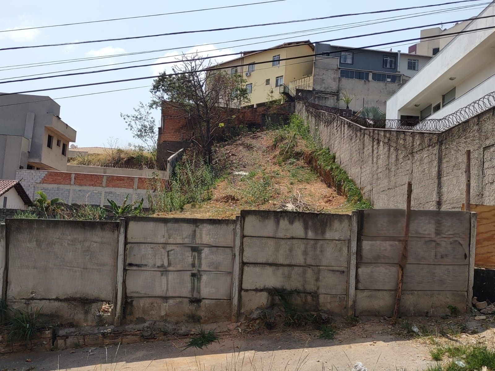 Foto 4 — Terreno de 700m² no bairro Heliópolis em Belo Horizonte