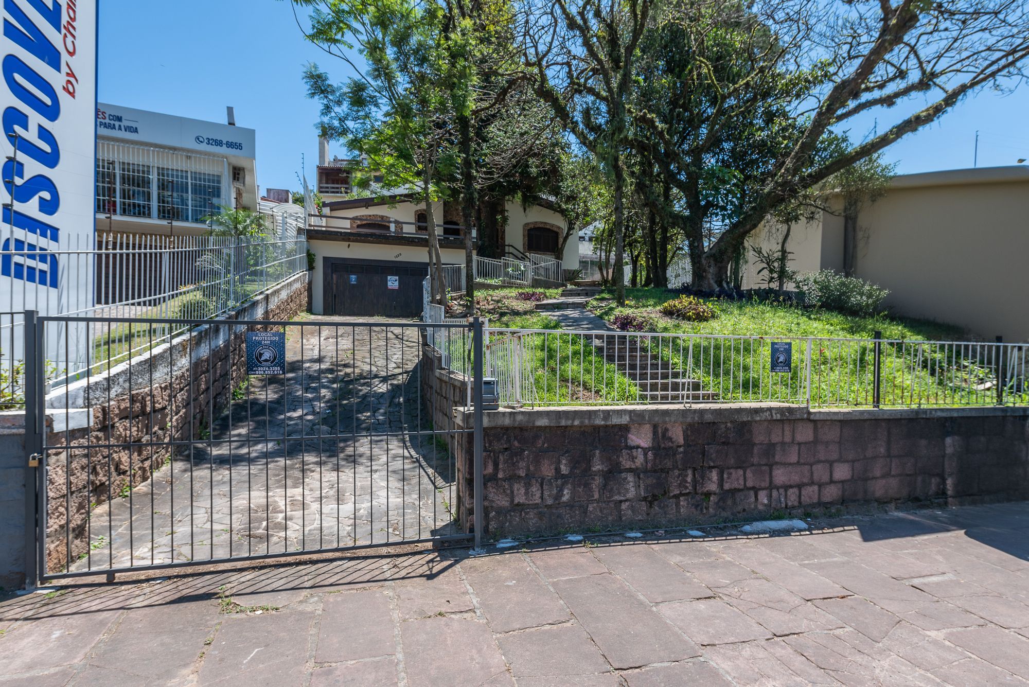 Loja-Salão para alugar com 3 quartos, 204m² - Foto 1