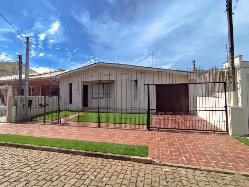 Casa, 3 quartos, 185 m² - Foto 1