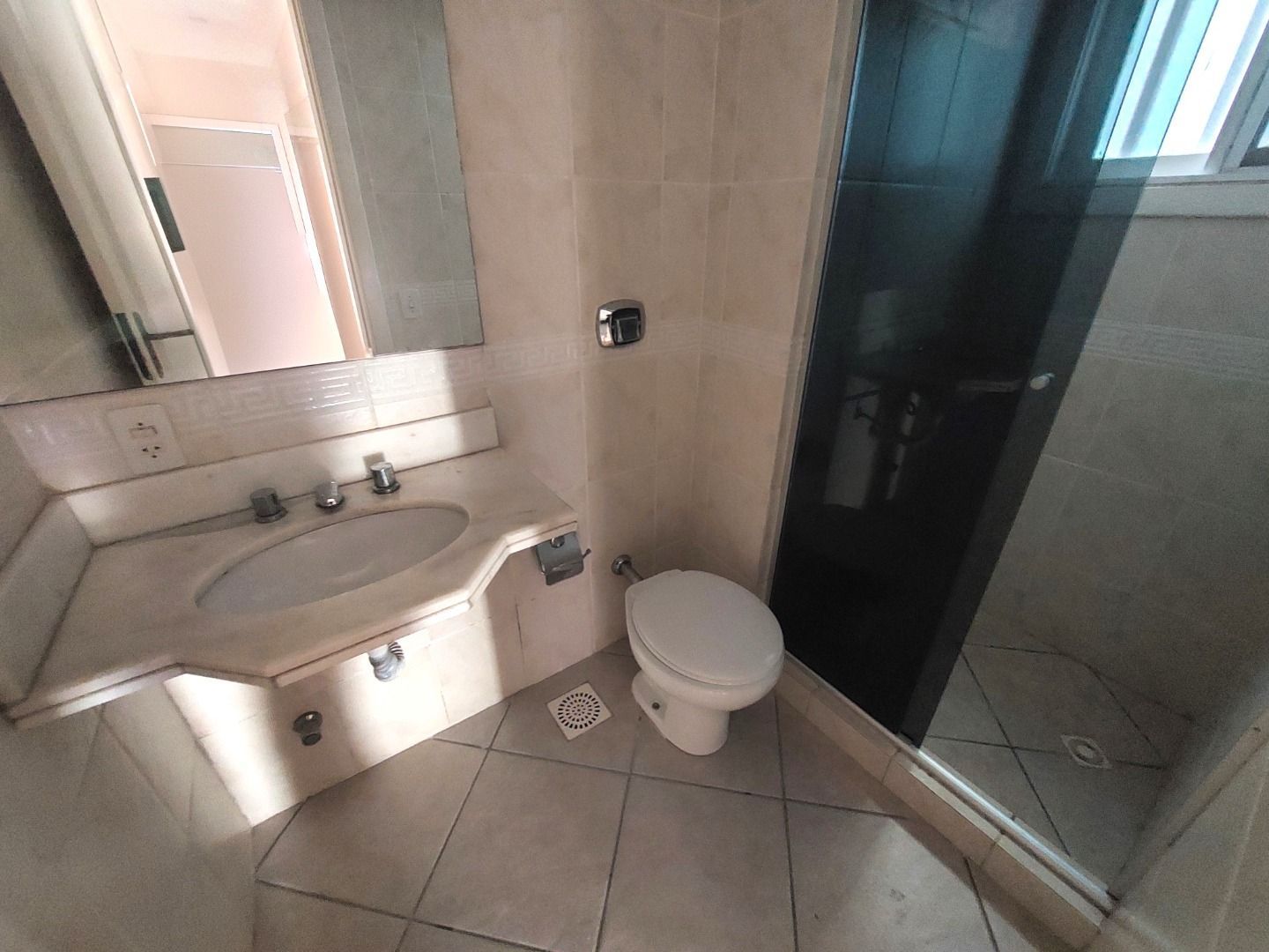 Casa para alugar com 3 quartos, 210m² - Foto 34