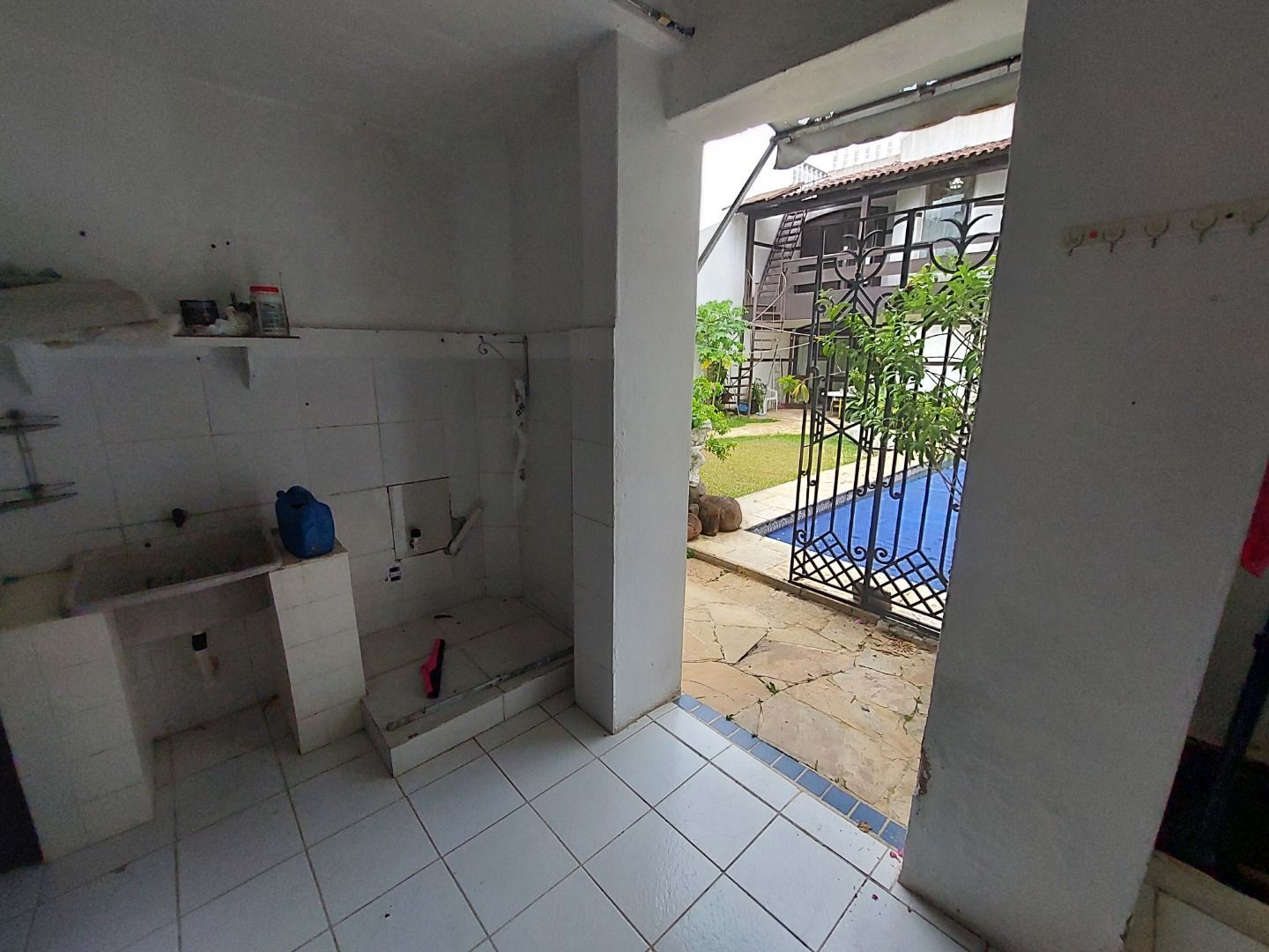 Casa para alugar com 5 quartos, 382m² - Foto 61