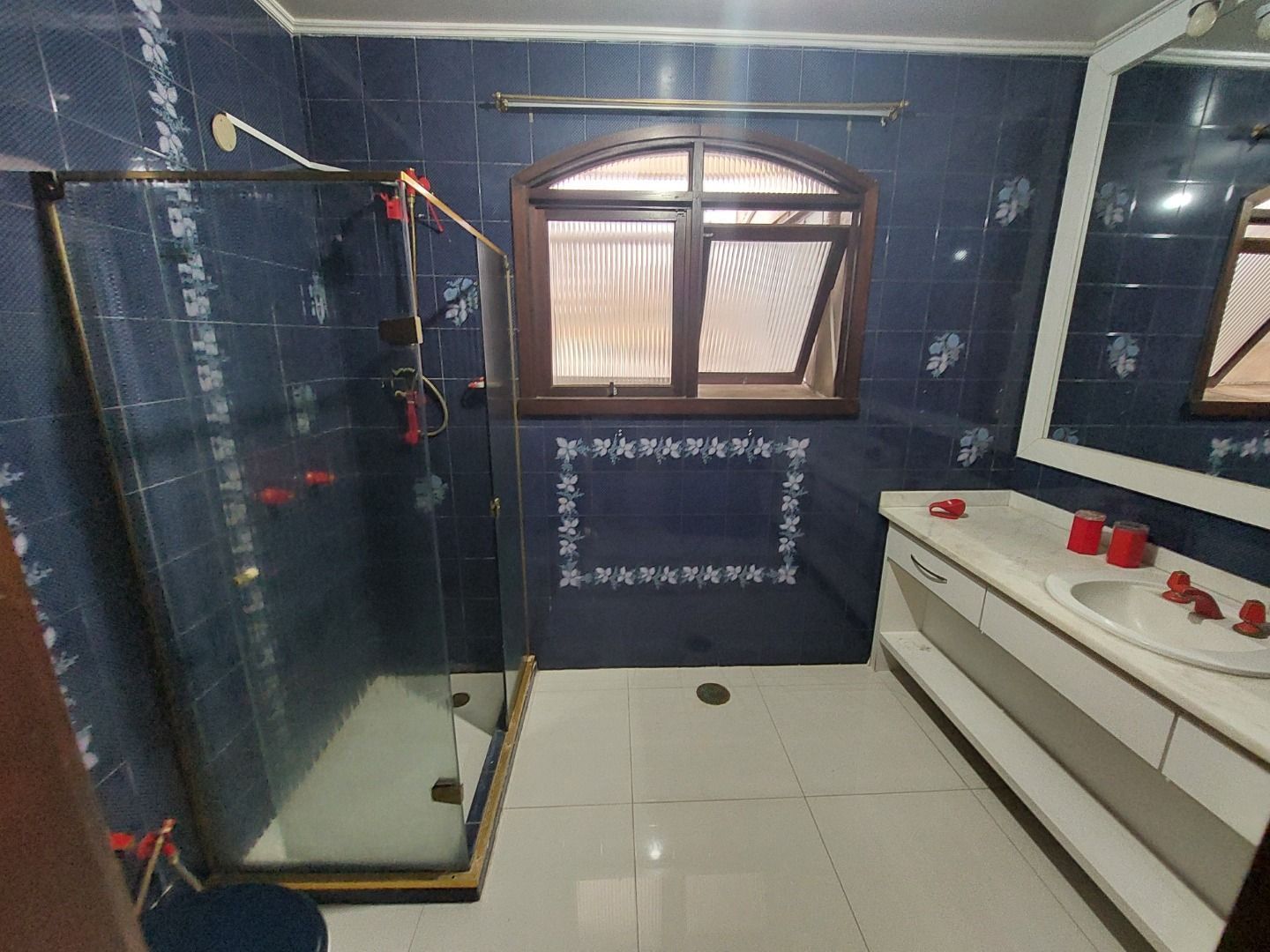 Casa para alugar com 5 quartos, 382m² - Foto 28