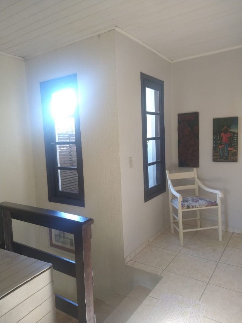 Casa à venda com 4 quartos, 245m² - Foto 16