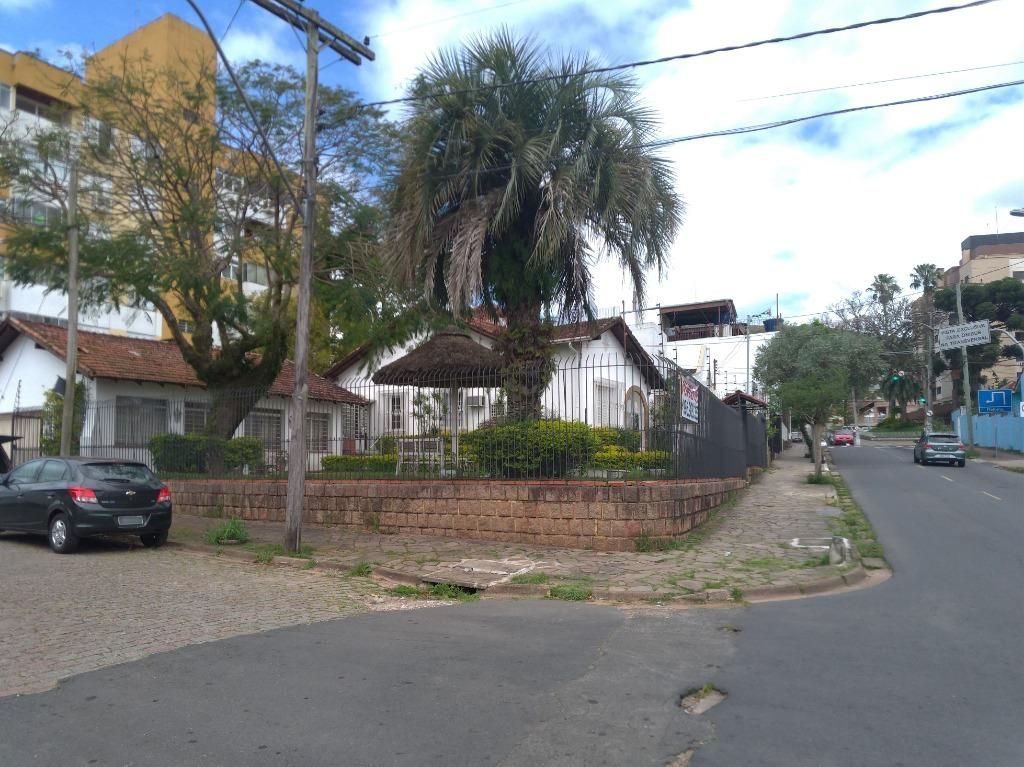 Casa à venda com 4 quartos, 300m² - Foto 2
