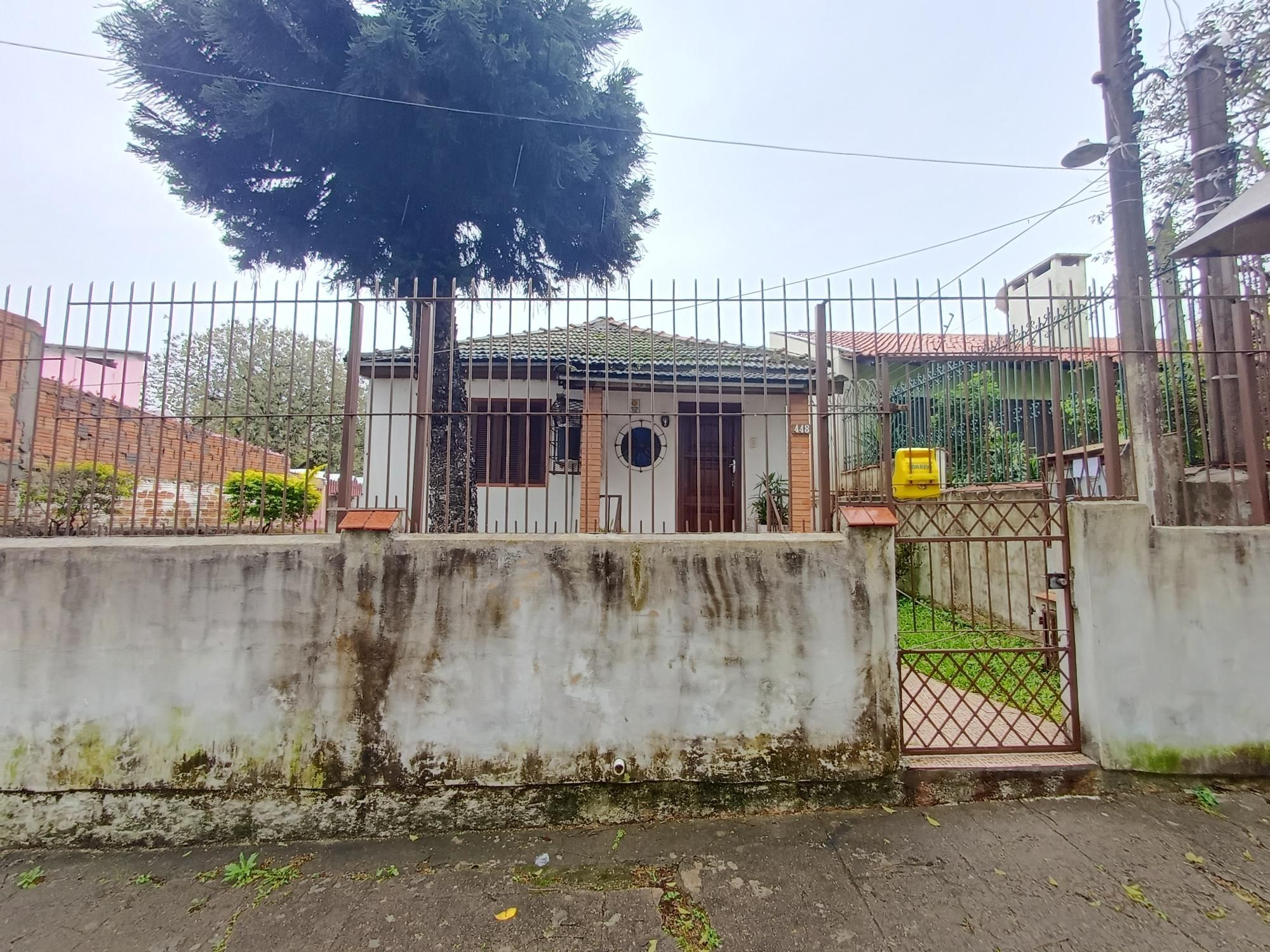 Casa à venda com 3 quartos, 114m² - Foto 2
