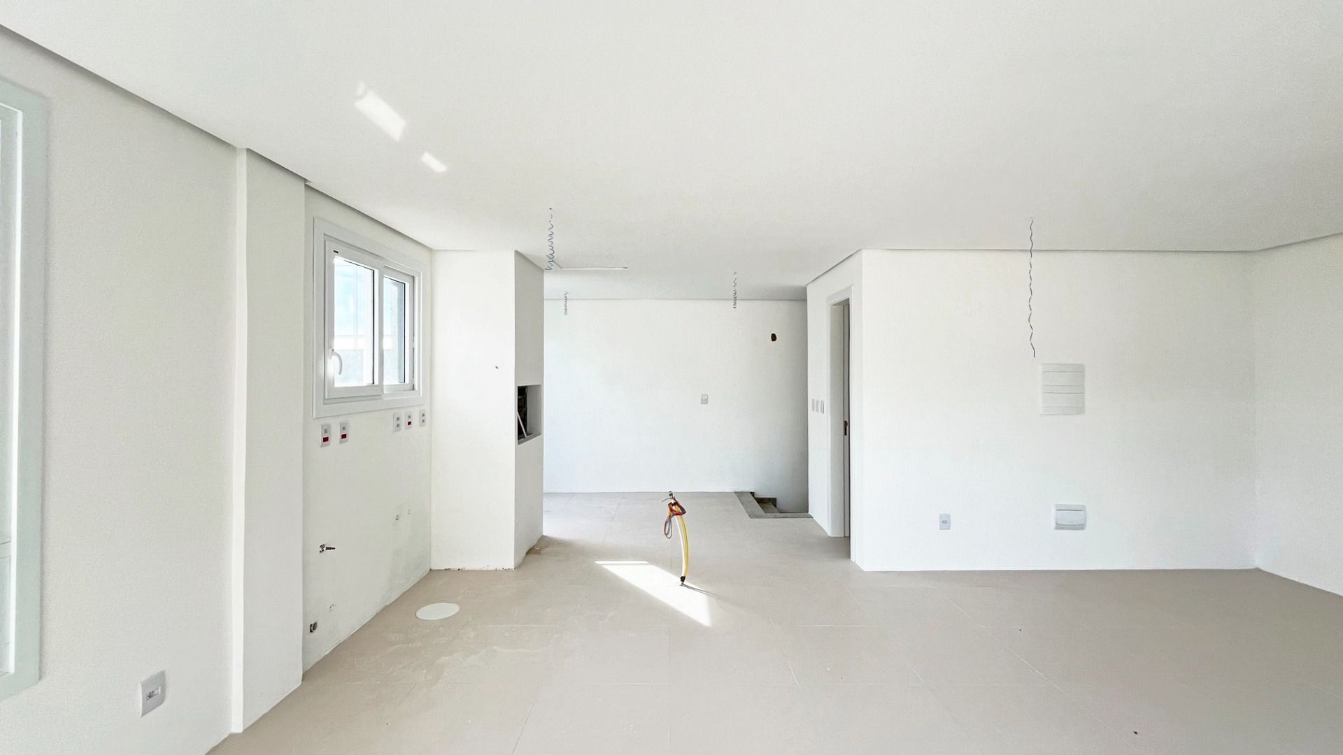 Casa à venda com 3 quartos, 215m² - Foto 5