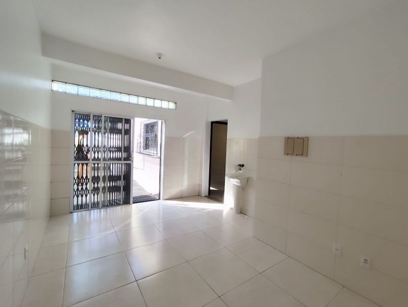 Casa para alugar com 2 quartos, 80m² - Foto 2