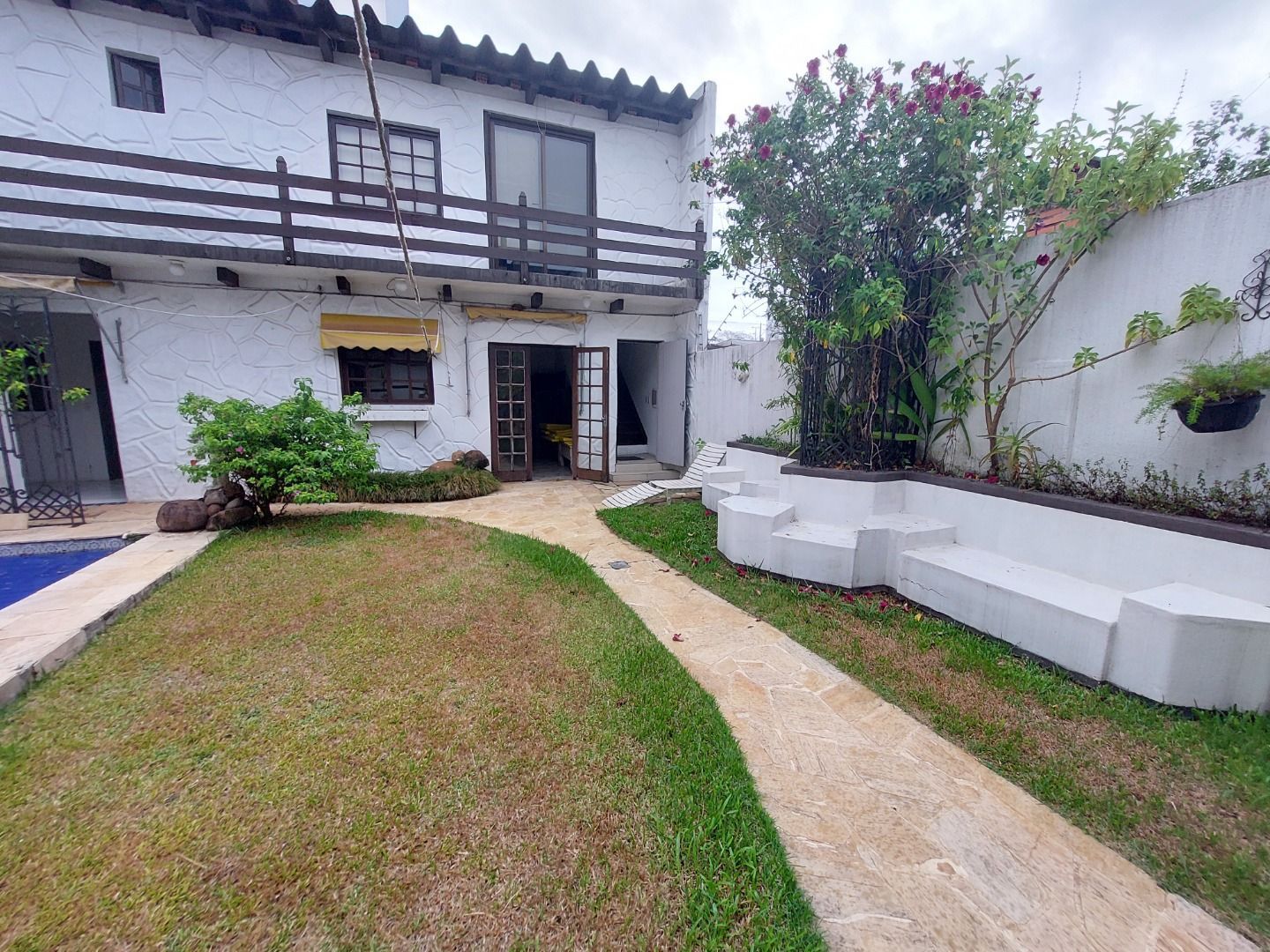 Casa para alugar com 5 quartos, 382m² - Foto 54