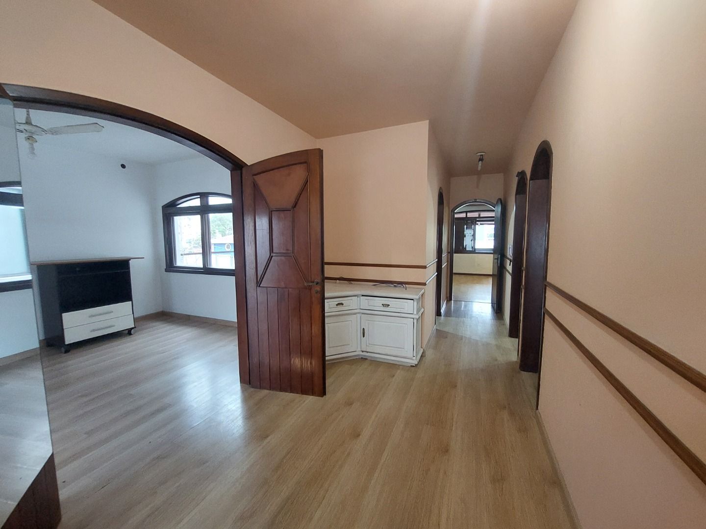 Casa para alugar com 5 quartos, 382m² - Foto 20