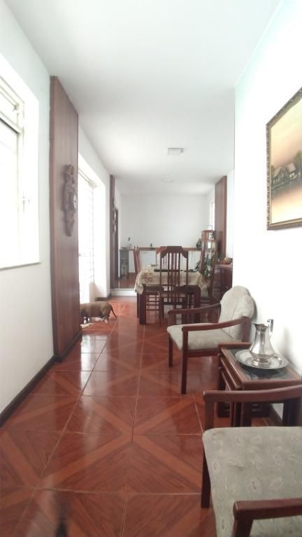 Casa à venda com 4 quartos, 300m² - Foto 11