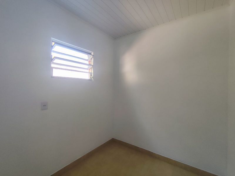 Casa para alugar com 2 quartos, 80m² - Foto 13