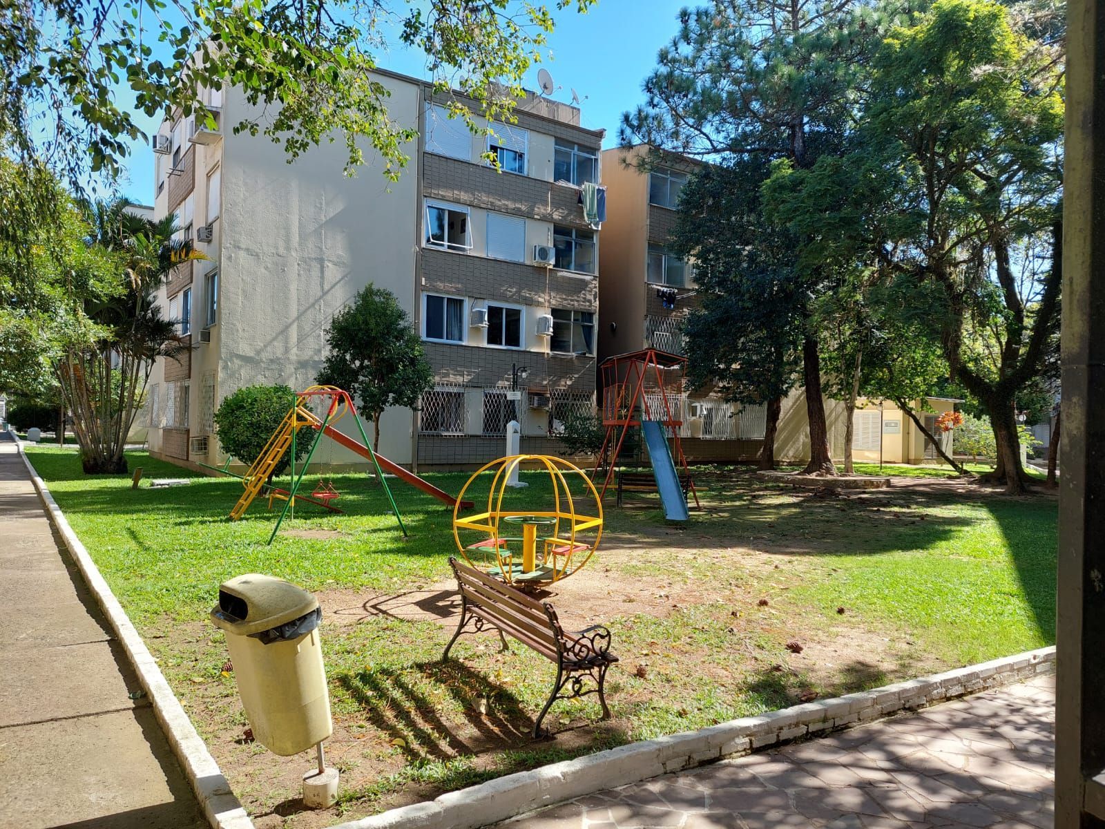 Apartamento, 1 quarto, 37 m² - Foto 1