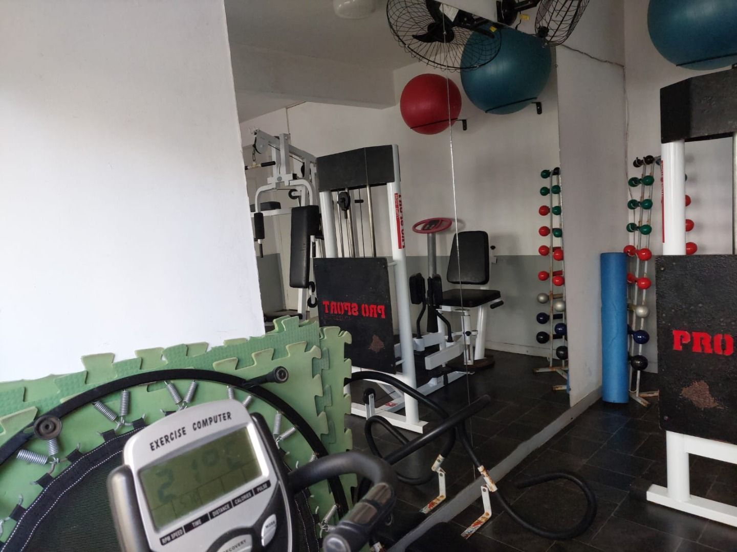 Apartamento à venda com 2 quartos, 61m² - Foto 9