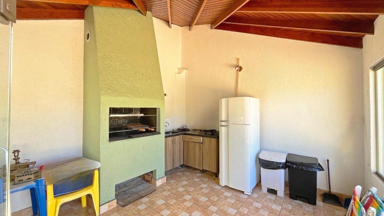 Casa à venda com 6 quartos, 344m² - Foto 23