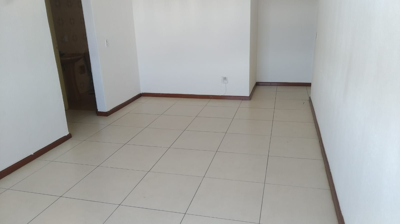 Apartamento à venda com 2 quartos, 75m² - Foto 13