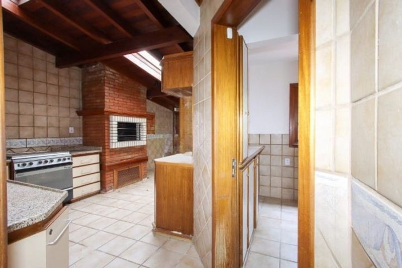 Casa para alugar com 3 quartos, 495m² - Foto 11