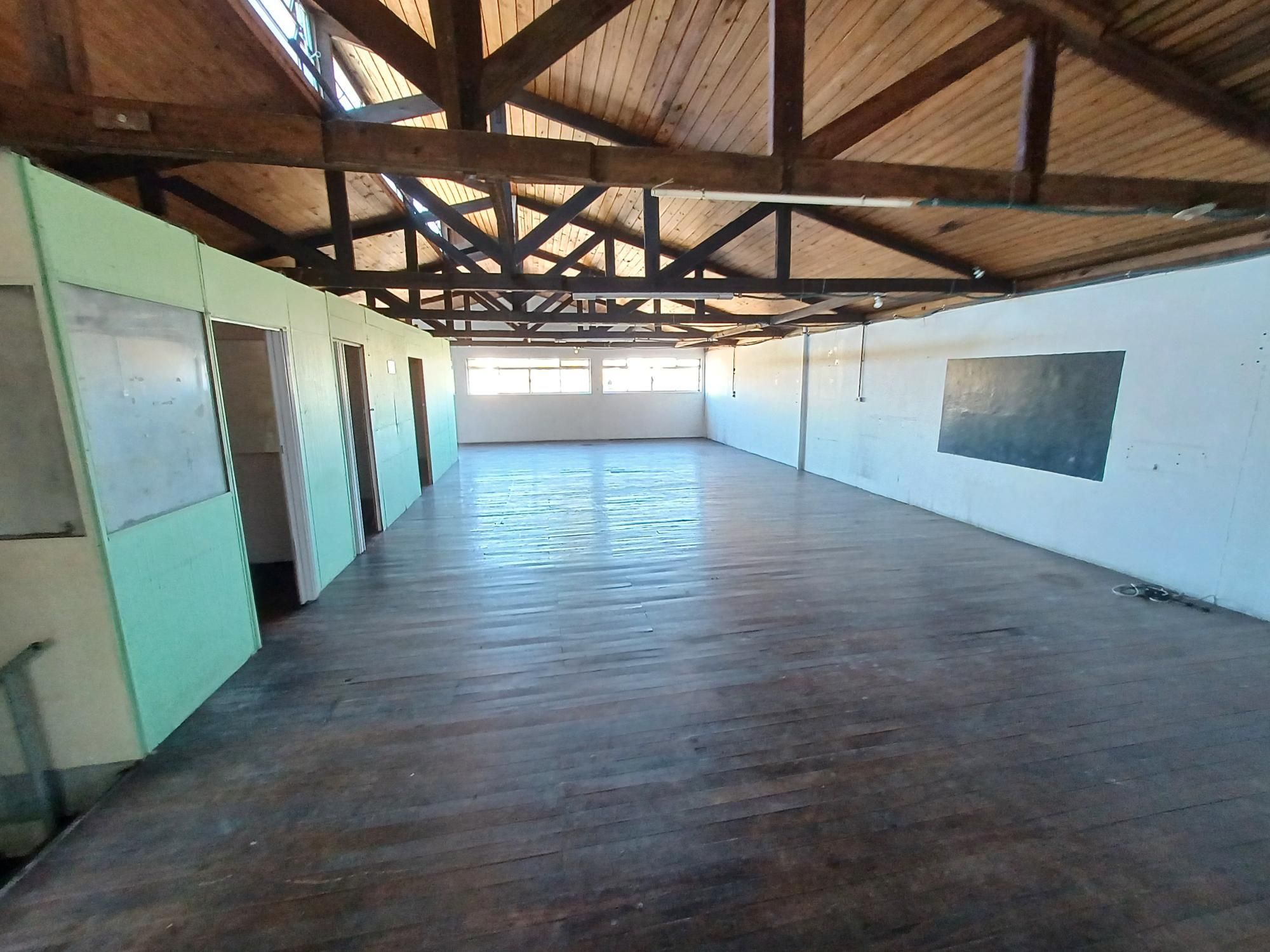 Depósito-Galpão-Armazém para alugar com 8 quartos, 435m² - Foto 16