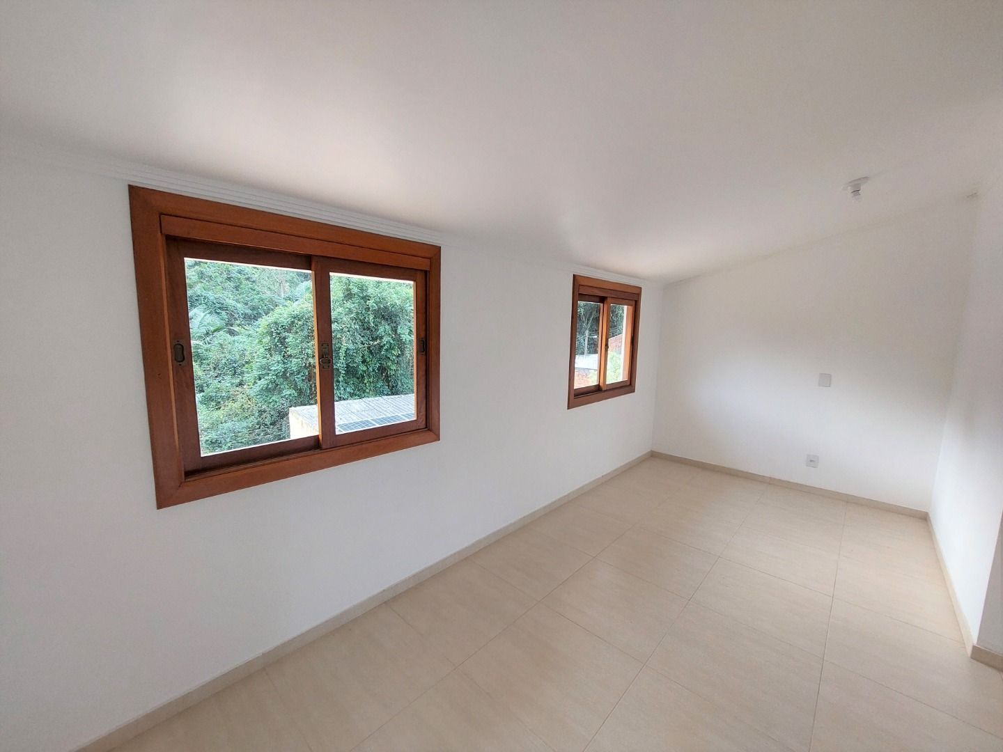Casa para alugar com 3 quartos, 182m² - Foto 31