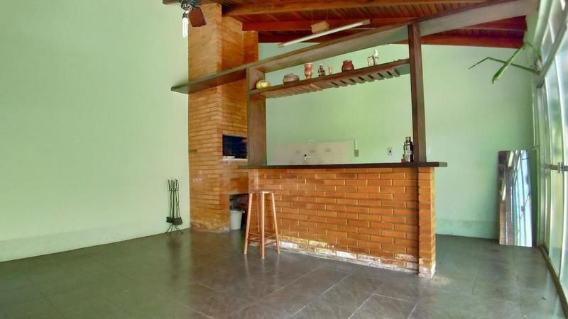 Casa à venda com 4 quartos, 200m² - Foto 22