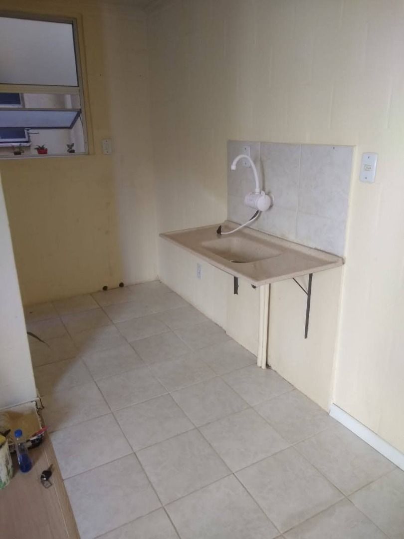 Apartamento à venda com 2 quartos, 43m² - Foto 4