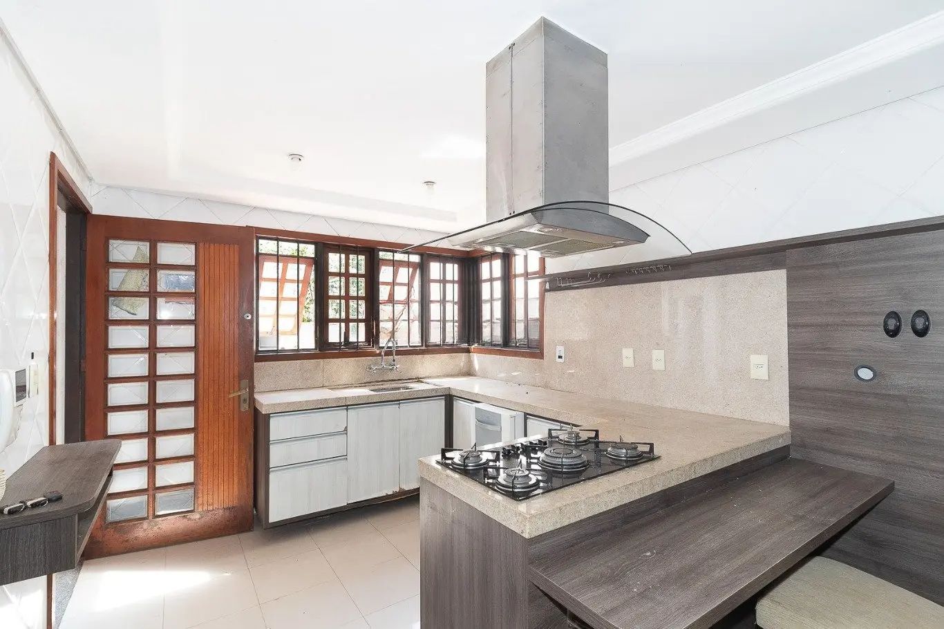 Casa, 5 quartos, 303 m² - Foto 10