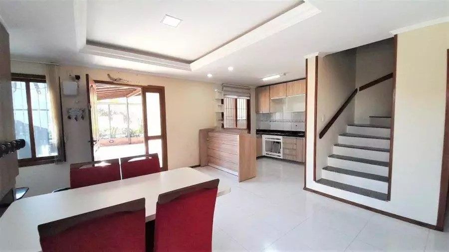 Casa para alugar com 3 quartos, 181m² - Foto 2