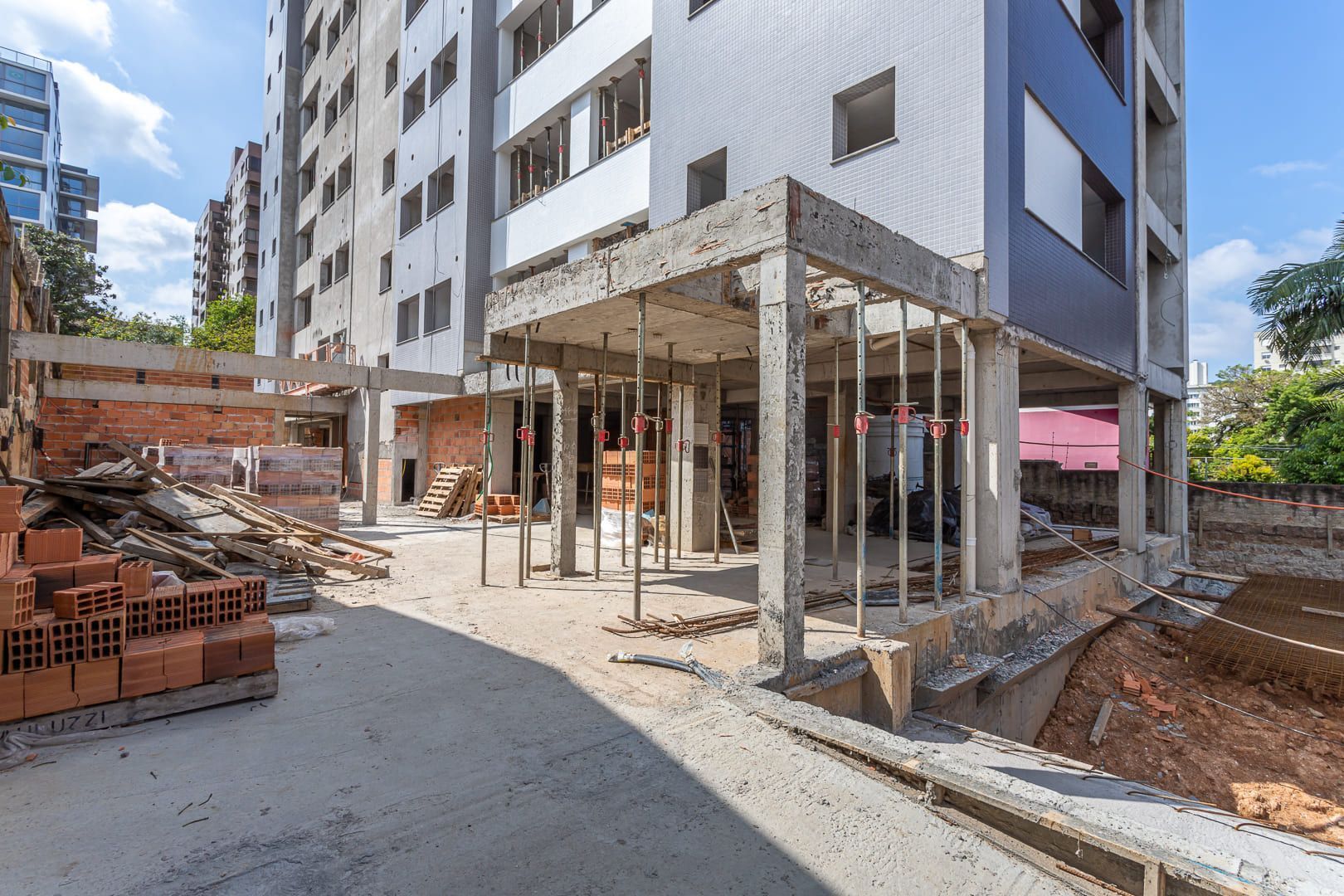 Apartamento à venda com 3 quartos, 143m² - Foto 8