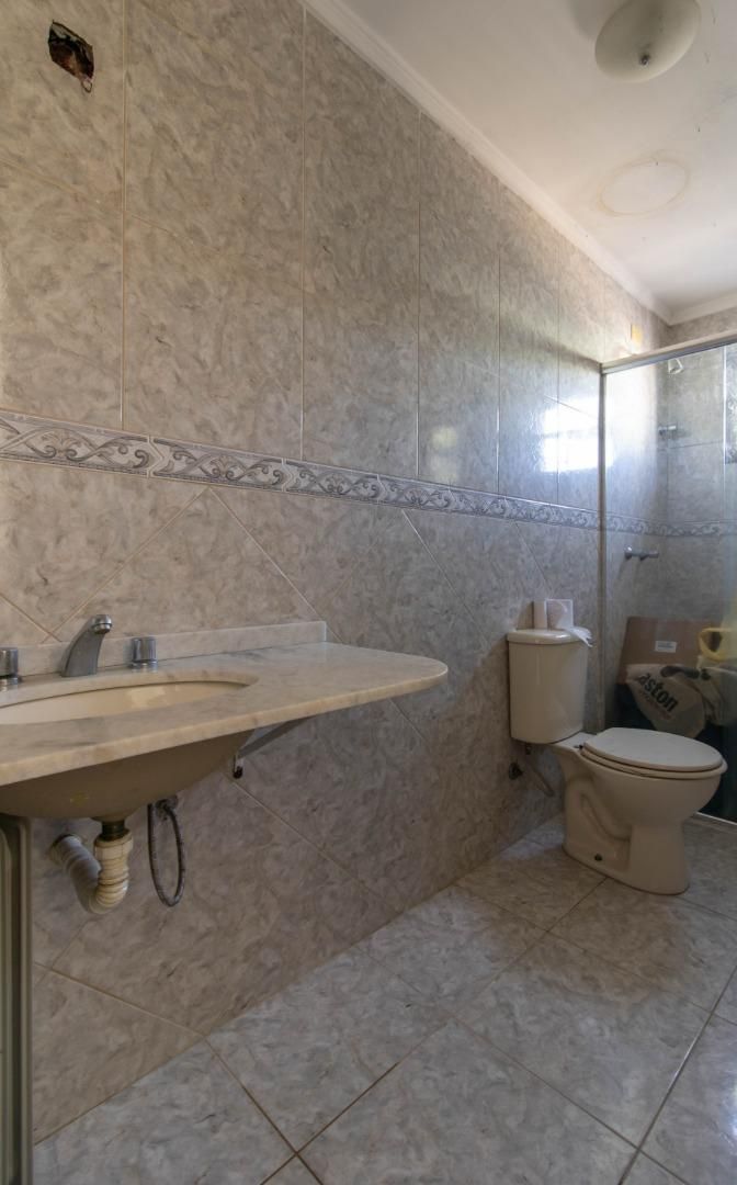 Casa à venda com 3 quartos, 214m² - Foto 16