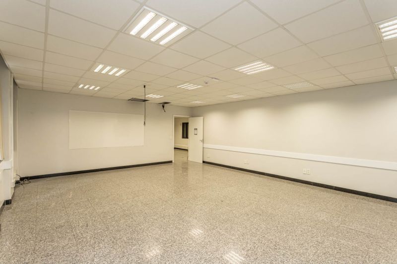 Prédio Inteiro para alugar, 1768m² - Foto 16