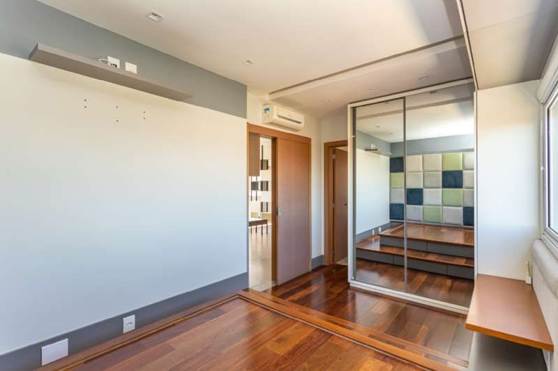 Apartamento à venda com 2 quartos, 77m² - Foto 17