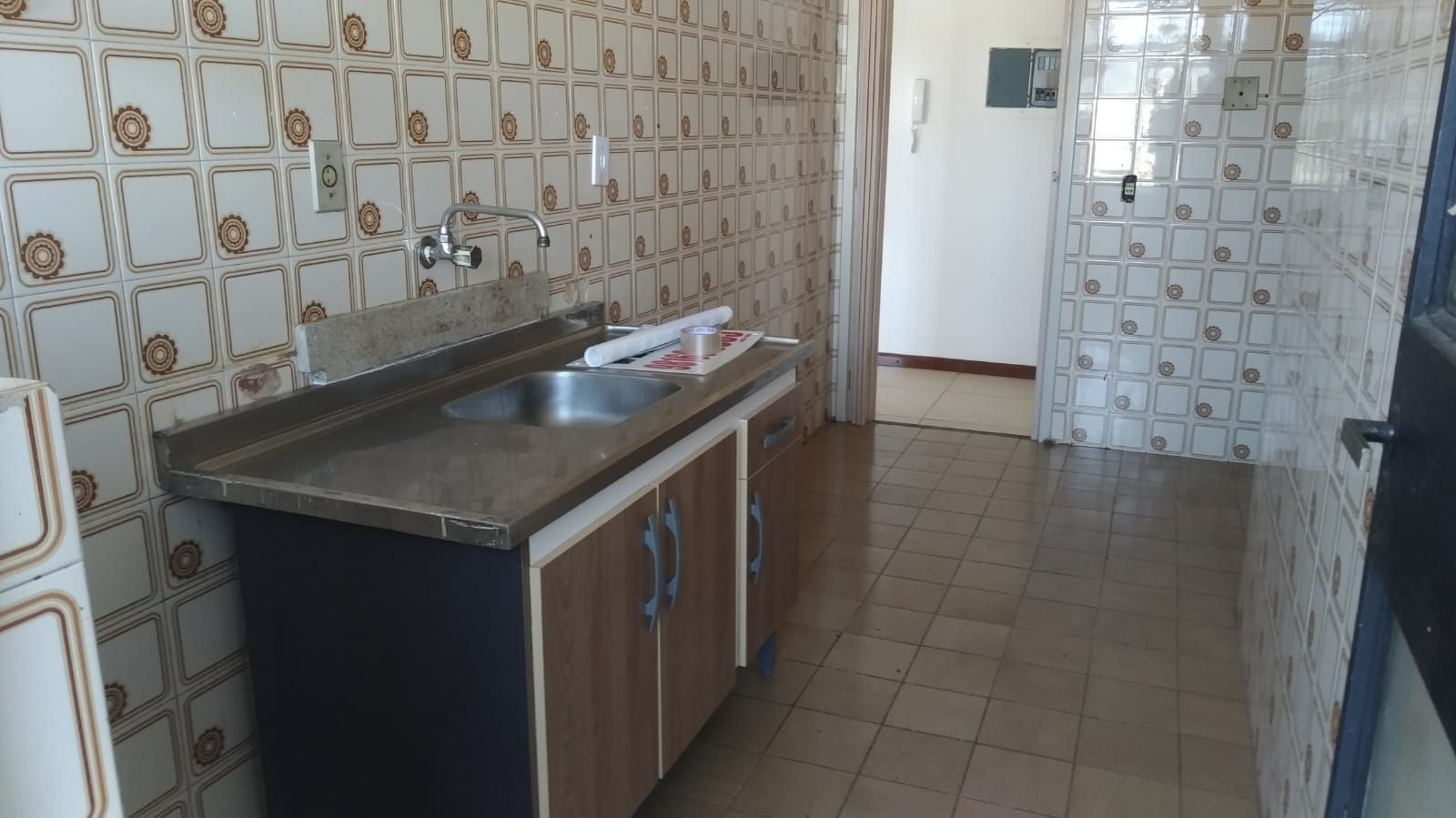 Apartamento à venda com 2 quartos, 75m² - Foto 7