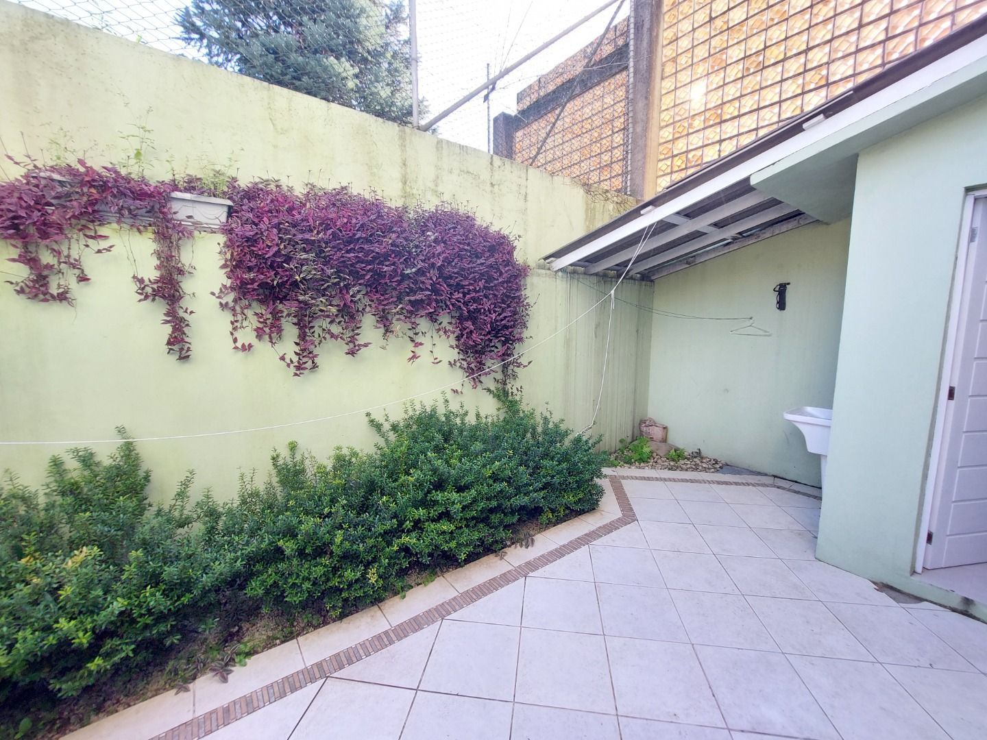 Casa para alugar com 3 quartos, 210m² - Foto 13