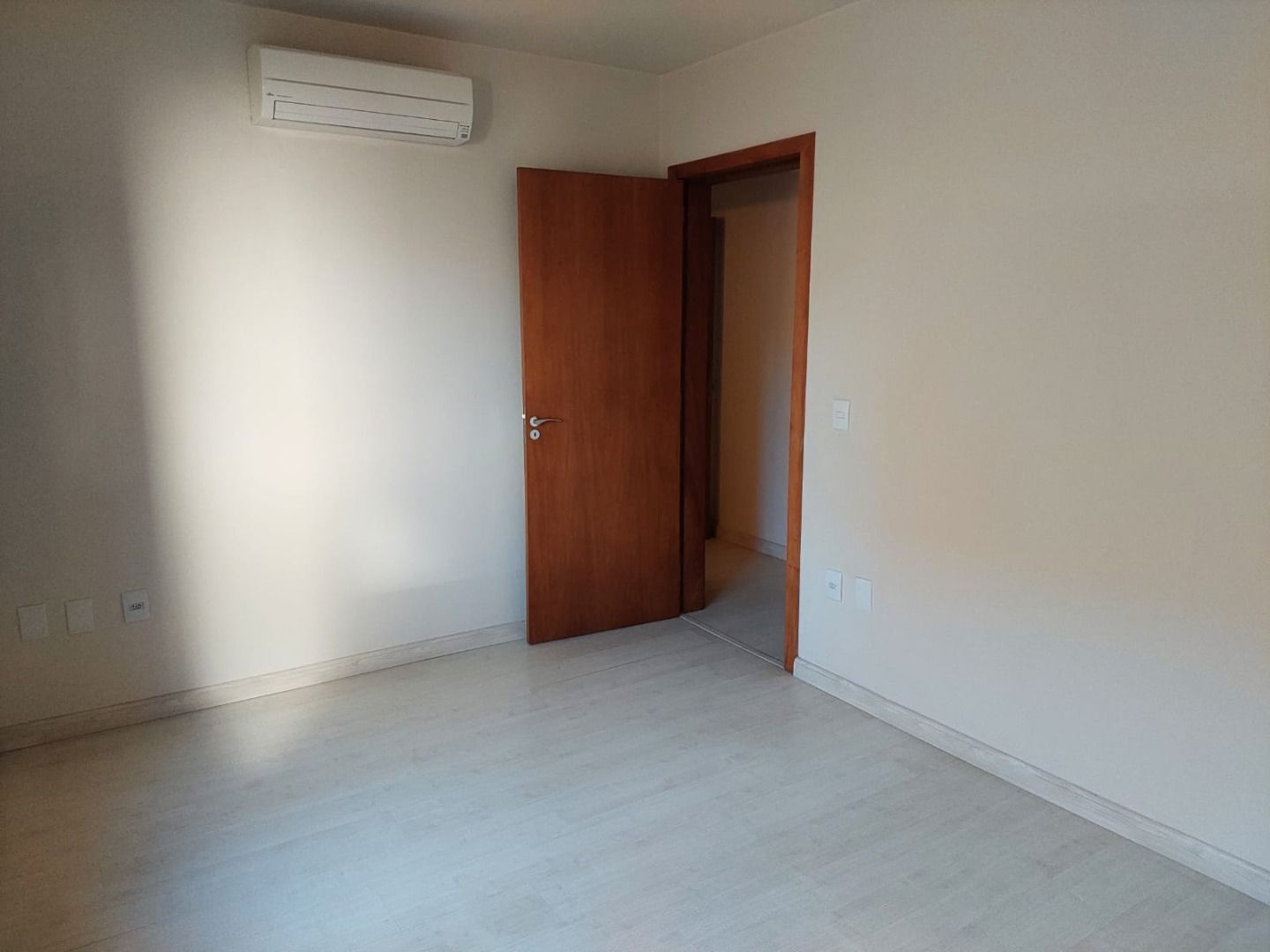 Apartamento à venda com 3 quartos, 122m² - Foto 24