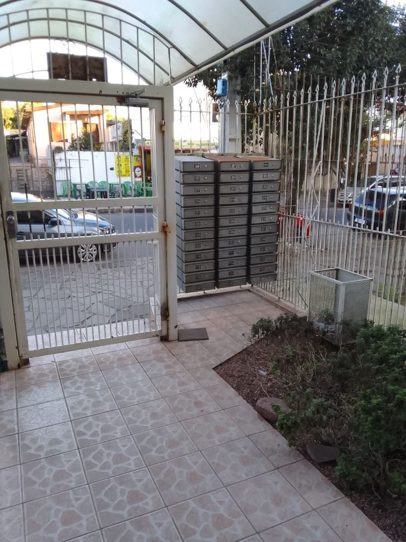 Apartamento à venda com 1 quarto, 43m² - Foto 2