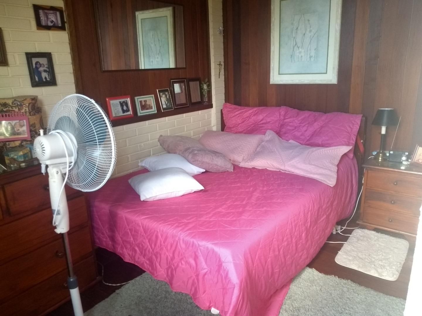 Casa à venda com 5 quartos, 288m² - Foto 9