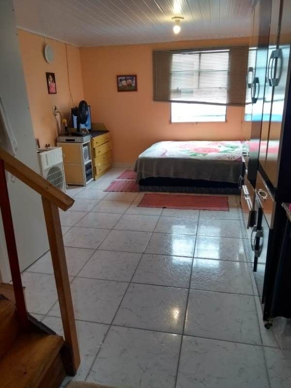 Casa à venda com 2 quartos, 70m² - Foto 5