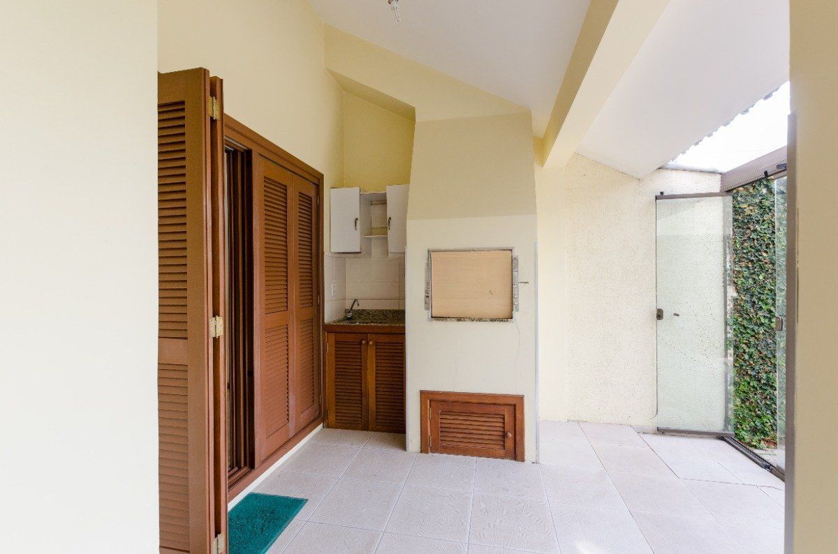 Casa à venda com 4 quartos, 290m² - Foto 24