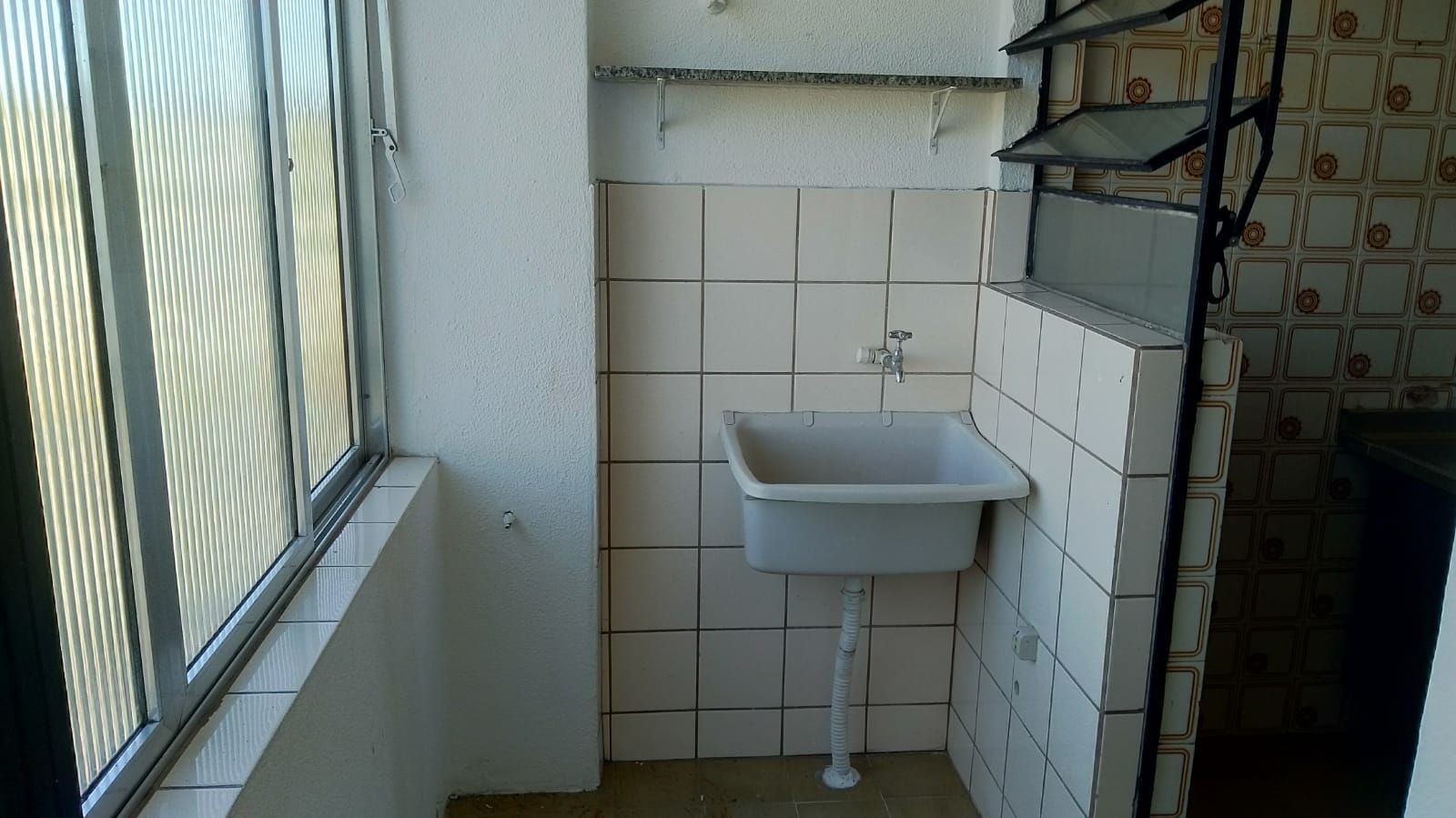 Apartamento à venda com 2 quartos, 75m² - Foto 9