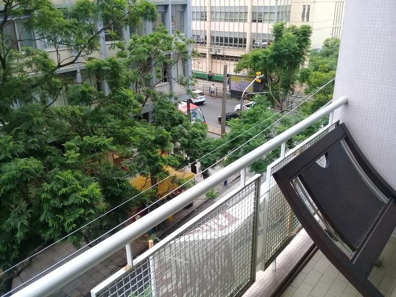 Apartamento à venda com 3 quartos, 140m² - Foto 3